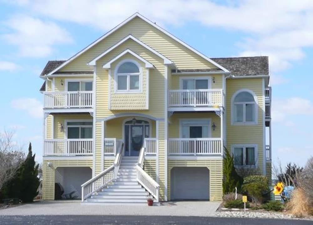 Waters Edge By Long & Foster - thumb 2