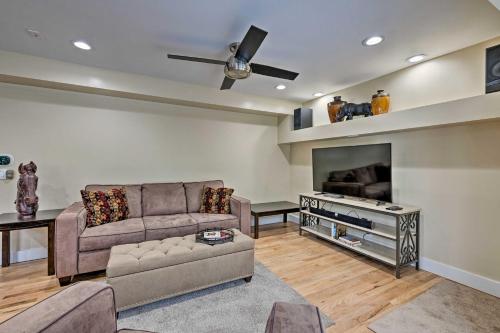 Luxurious Townhome 5 Miles To Temple Square! - thumb 1