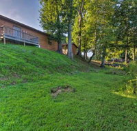 Riverfront Fishing Cabin in Heber Springs - Accommodation Rooms