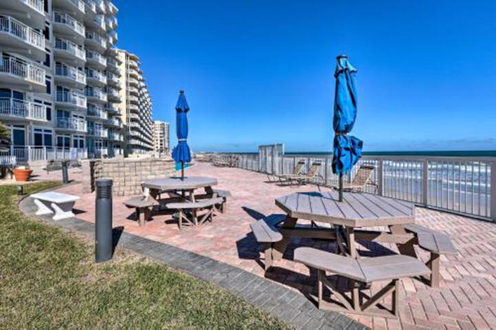 Ocean Lovers Dream Steps To Daytona Beach! - thumb 2