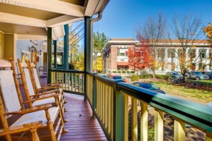 St Elmo 210 Studio Bedroom Condo - thumb 3