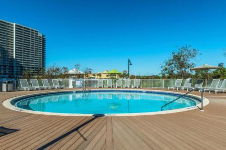 Laketown Wharf 1832 By RealJoy Vacations - thumb 4