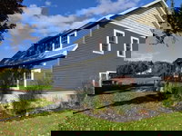 5880 Cardinal Rd. 3 Bedroom Home