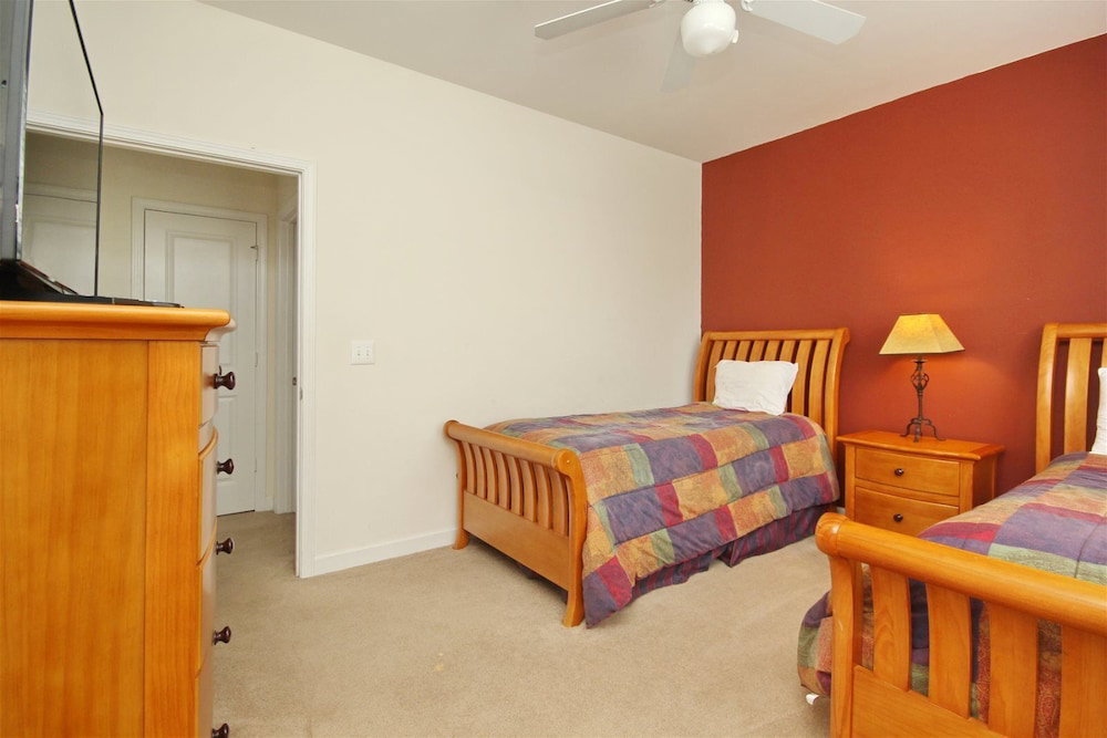 1302 Crow Creek Drive - thumb 5