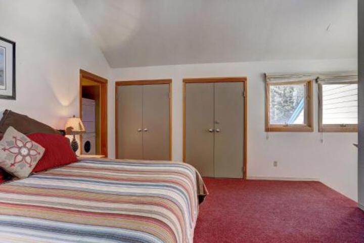 1610 Quicksilver Condo - thumb 4