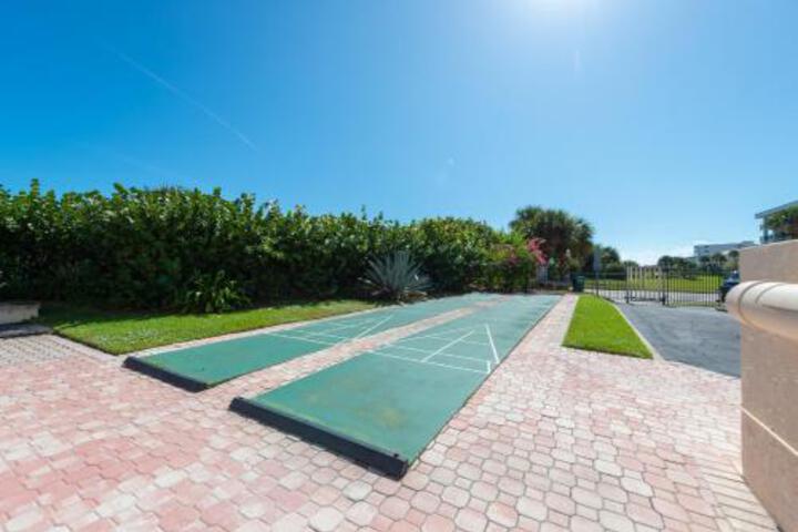 Canaveral Towers - thumb 0