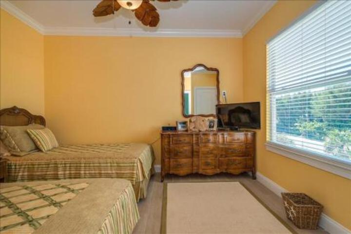 Homes 343 Gulf Blvd - thumb 4