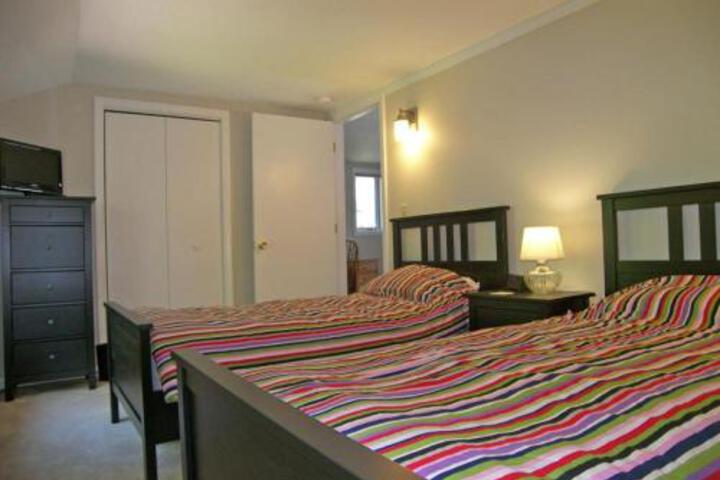 Alpine Village Resort 122 - thumb 2