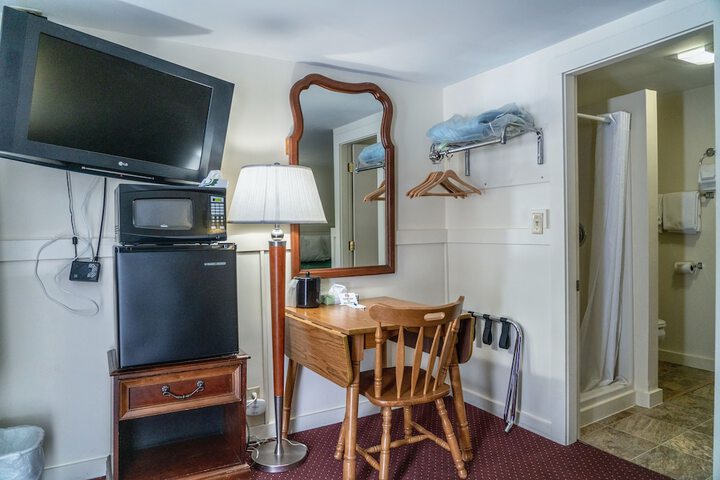 Mount Whittier Motel - thumb 3