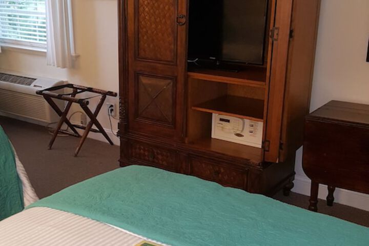 The Caribbean Court Boutique Hotel - thumb 3