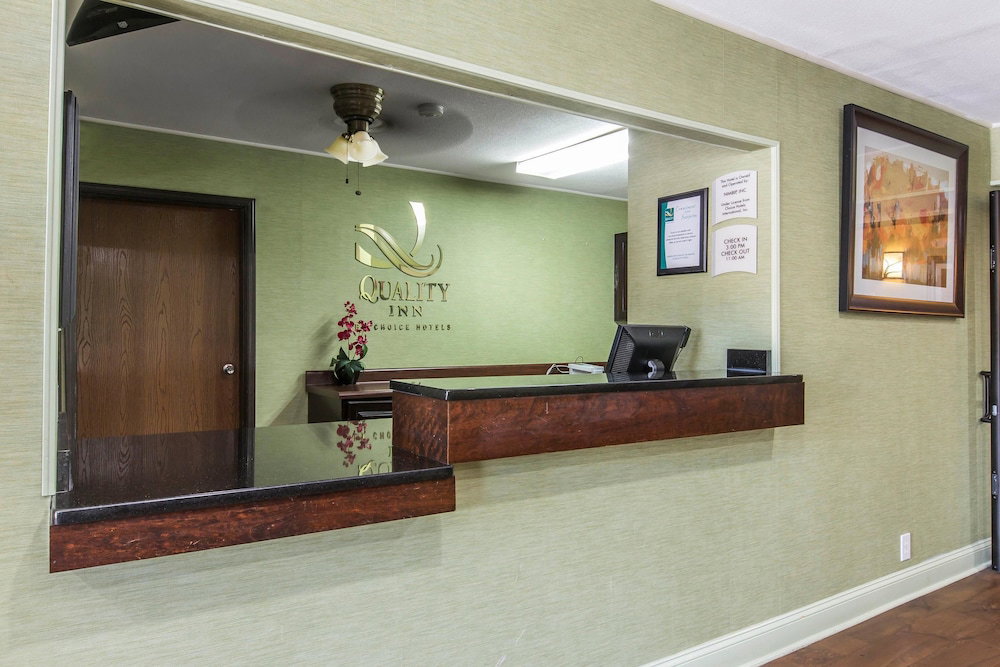 Quality Inn - thumb 1