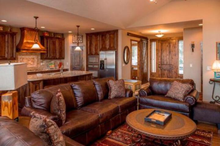 7 Caldera Cabin - thumb 2