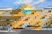 La Quinta Inn  Suites by Wyndham South Burlington