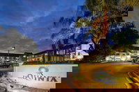 La Quinta Inn  Suites by Wyndham Thousand Oaks-Newbury Park