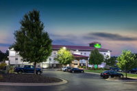 La Quinta Inn  Suites by Wyndham Blue Springs