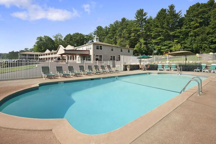 Super 8 By Wyndham Lake George/Downtown - thumb 2