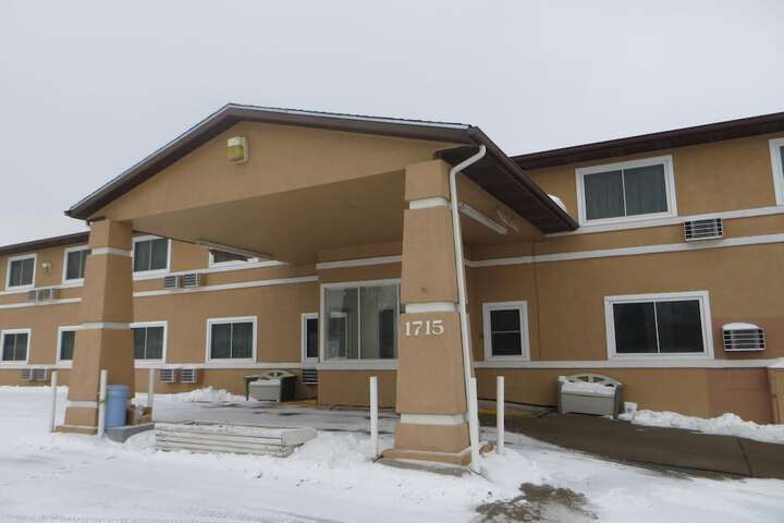 Deluxe Inn Nebraska City - thumb 2