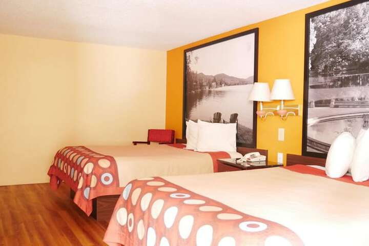 Super 8 By Wyndham North Bergen NJ/NYC Area - thumb 6