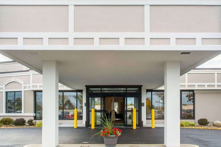 Quality Inn Geneseo - thumb 4