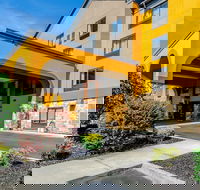 Quality Inn  Suites Abingdon - Accommodation Rooms