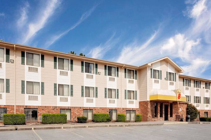 Super 8 By Wyndham Fayetteville - thumb 1