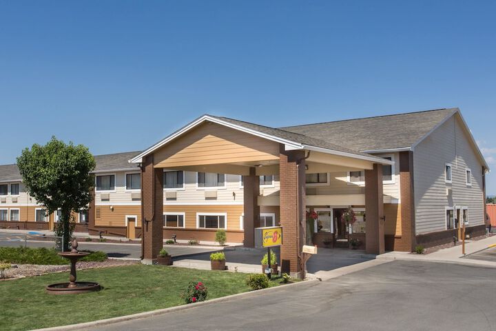 Super 8 By Wyndham Baker City - thumb 1