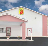 Super 8 by Wyndham East Moline - Accommodation Rooms