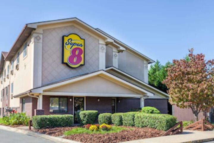 Super 8 By Wyndham Charlotte/Amusement Park Area - thumb 0