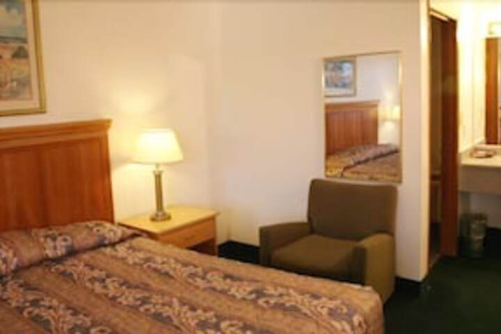 Sunshine Motel - thumb 6