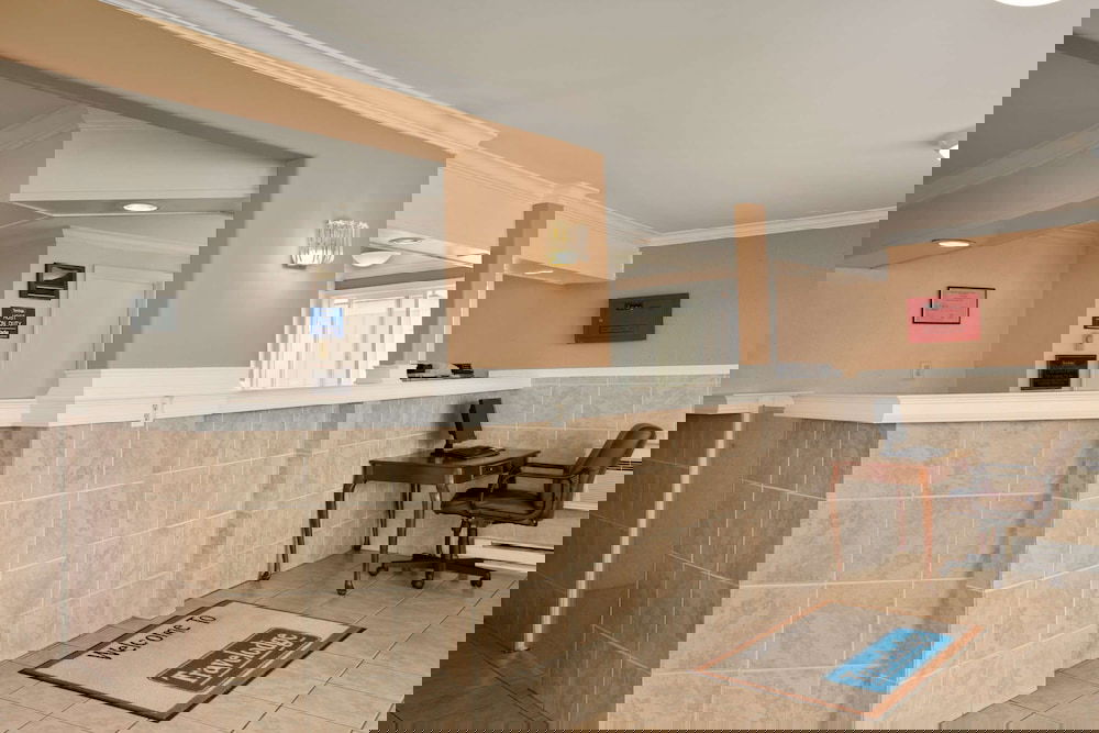 Travelodge By Wyndham Port Of Tacoma WA - thumb 2