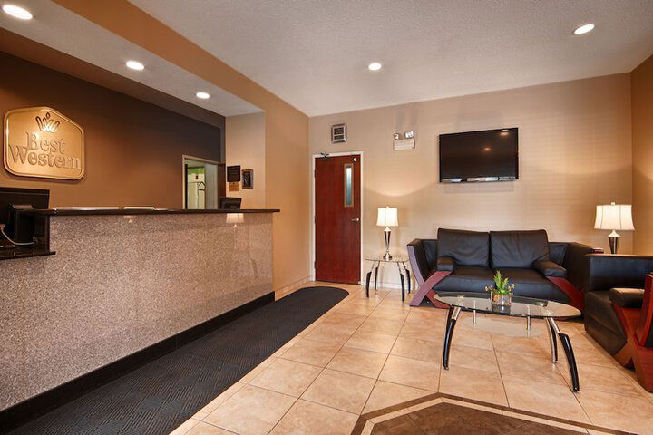 Best Western Crossroads Inn - thumb 3