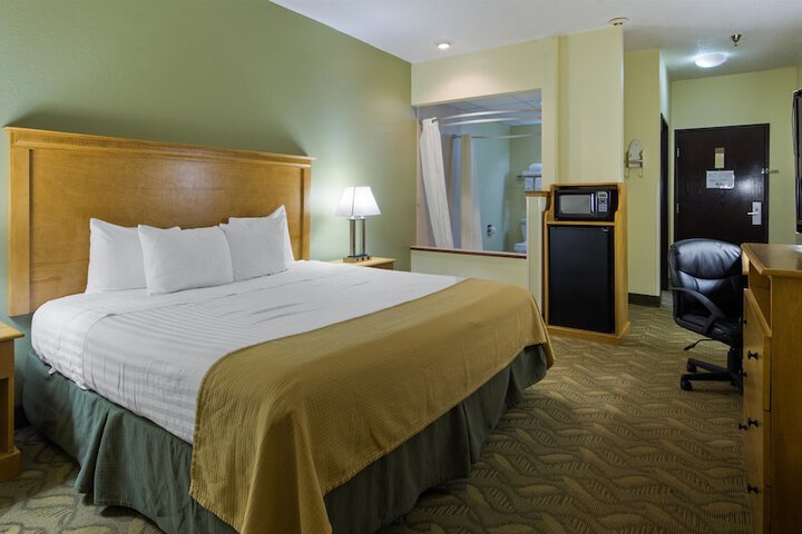 Best Western Crossroads Inn - thumb 6