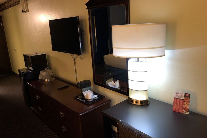 Days Inn & Suites By Wyndham Youngstown / Girard Ohio - thumb 5