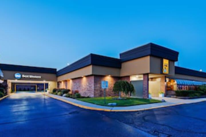 Best Western Woodhaven Inn - thumb 0