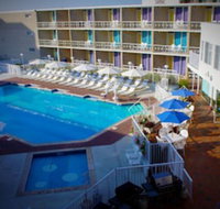 Jolly Roger Motel - Accommodation Rooms