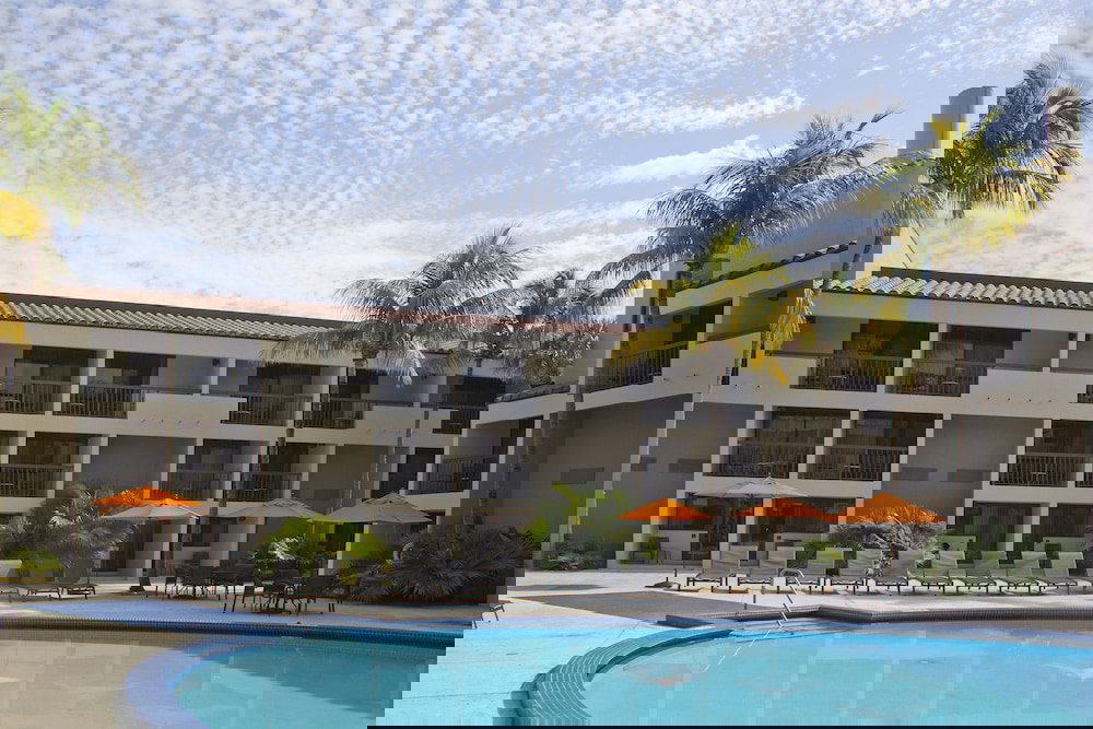 Shula's Hotel & Golf Club - thumb 4