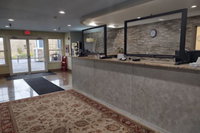 Hilltop Inn  Suites - North Stonington