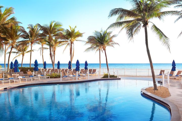 Pelican Grand Beach Resort - A Noble House Resort - thumb 3