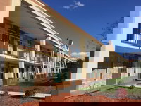 Days Inn by Wyndham Charlotte Airport North