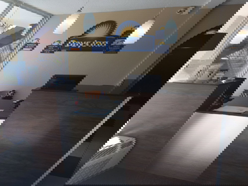 Days Inn By Wyndham Charlotte Airport North - thumb 4