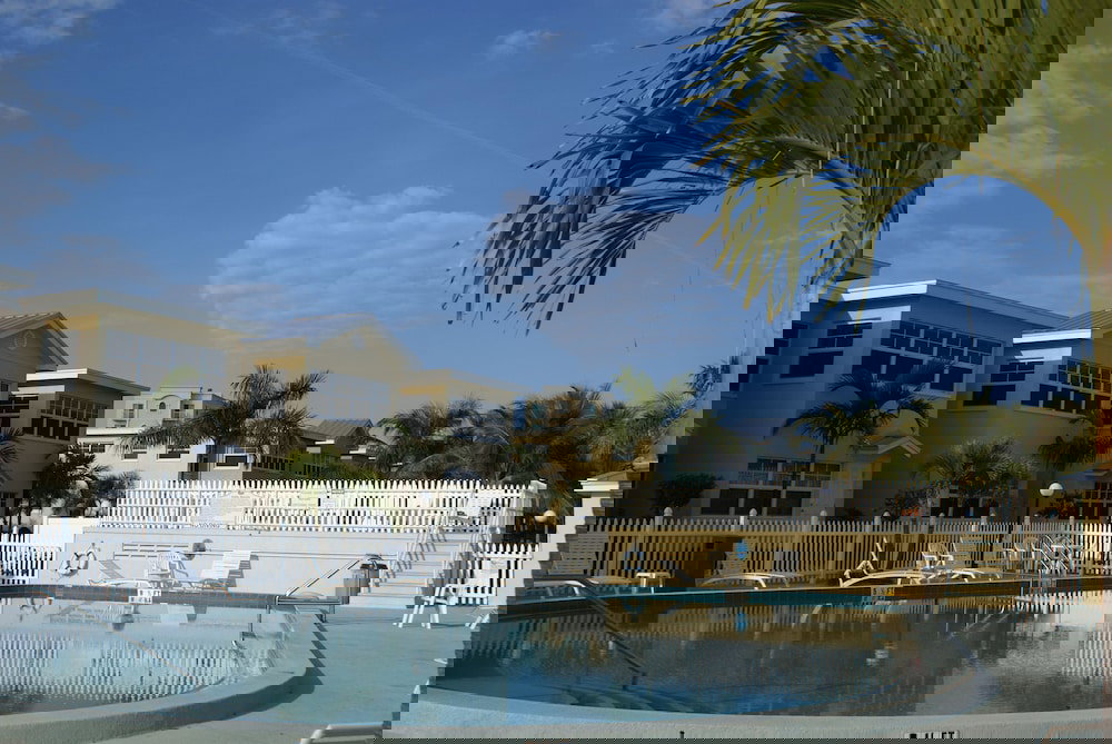 Barefoot Beach Resort - thumb 6