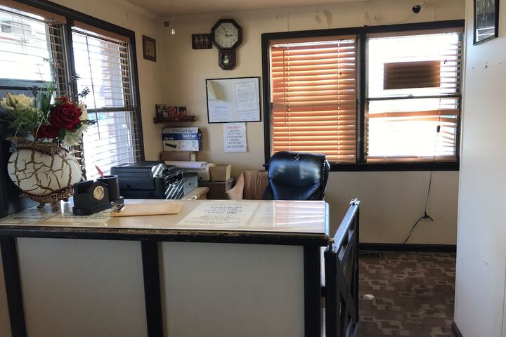 C&H Motel El Dorado Springs - thumb 2