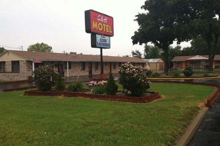 C&H Motel El Dorado Springs - thumb 1