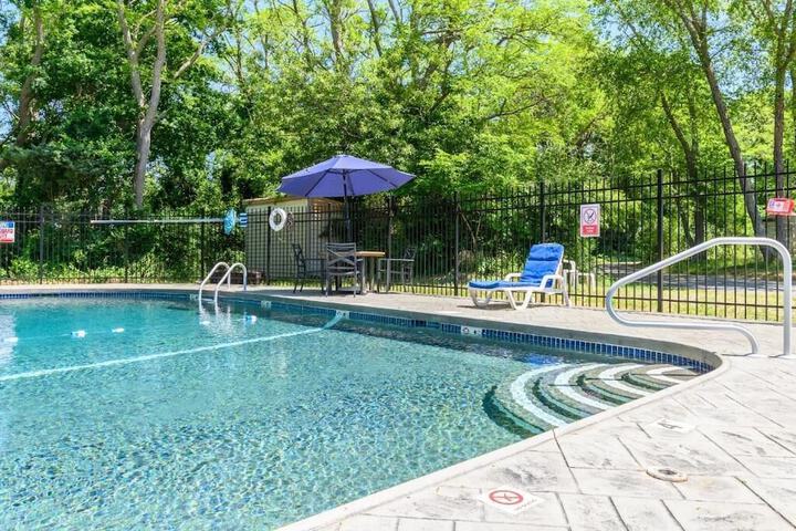 Captains Quarters Motel & Conference Center - thumb 7