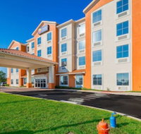 Comfort Inn  Suites Maingate South - Accommodation Rooms