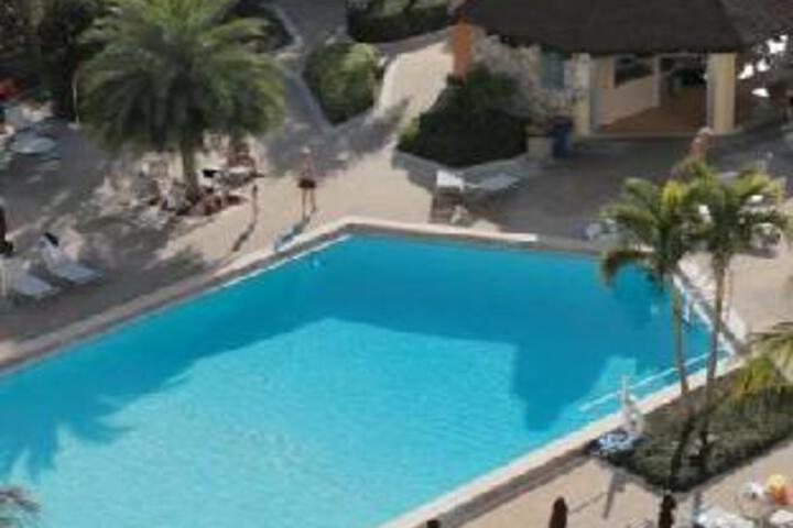 The Charter Club Of Marco Beach - thumb 0