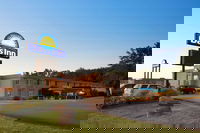 Days Inn by Wyndham Willoughby/Cleveland