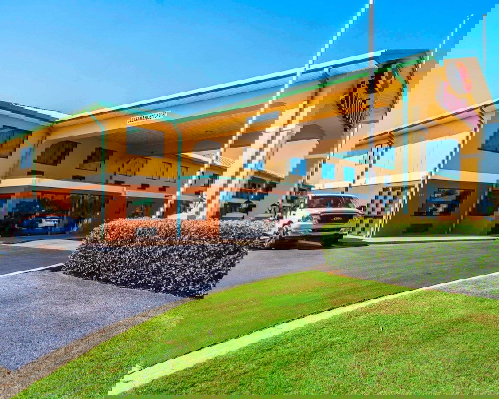 Econo Lodge Prattville - thumb 2