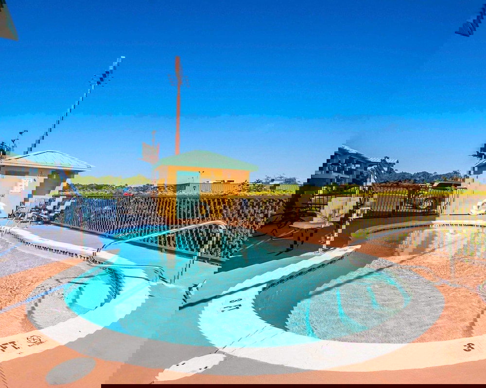 Econo Lodge Prattville - thumb 3