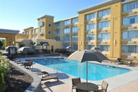 La Quinta Inn  Suites by Wyndham Manchester